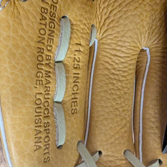 Marucci Acadia M Type V2 Youth Baseball Catcher's Mitt, 32 inches, Beige Size 11 - Picture 3 of 8